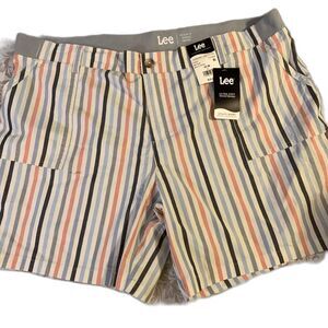 NWT Lee Utility Shorts Mid-Rise Ultra Soft Waistband Pull Up Multi-Stripe Sz 22